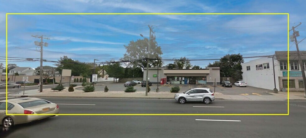 More Photos Of 2138 Hempstead Tpke, East Meadow Convenience Store For Lease