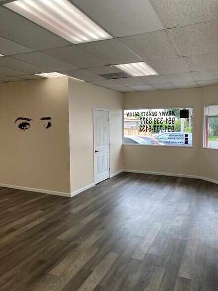 More Photos Of 716 W 6th St, Corona Storefront Retail Office For Lease