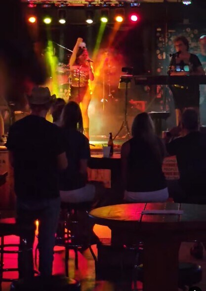 More Photos Of 1193 Loop 337, New Braunfels Convenience Store For Sale