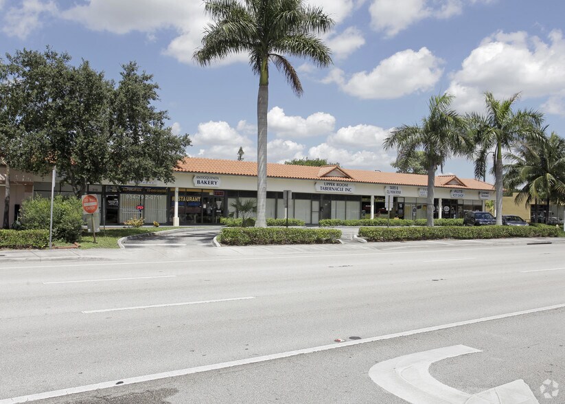 Primary Photo Of 301-319 S State Road 7, Plantation General Retail For Lease
