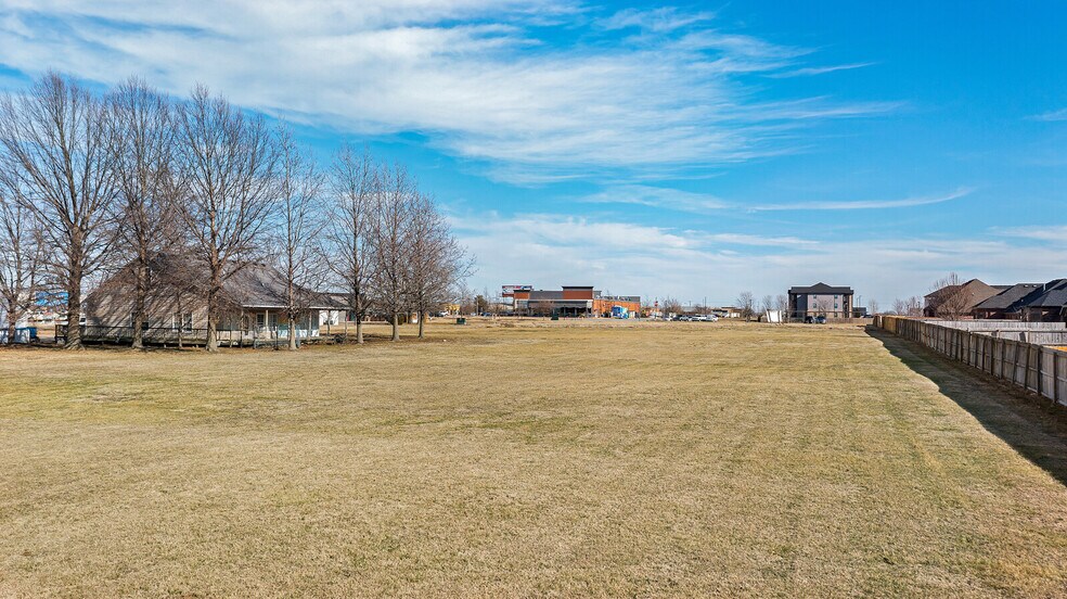 More Photos Of 1261 SW Regional Airport Blvd, Bentonville Land For Sale