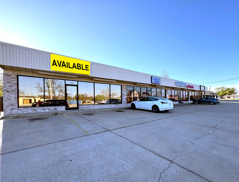 Primary Photo Of 200 N Mission Dr, Sapulpa Unknown For Lease