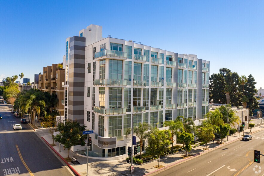 Primary Photo Of 1616 N La Brea Ave, Los Angeles Apartments For Lease