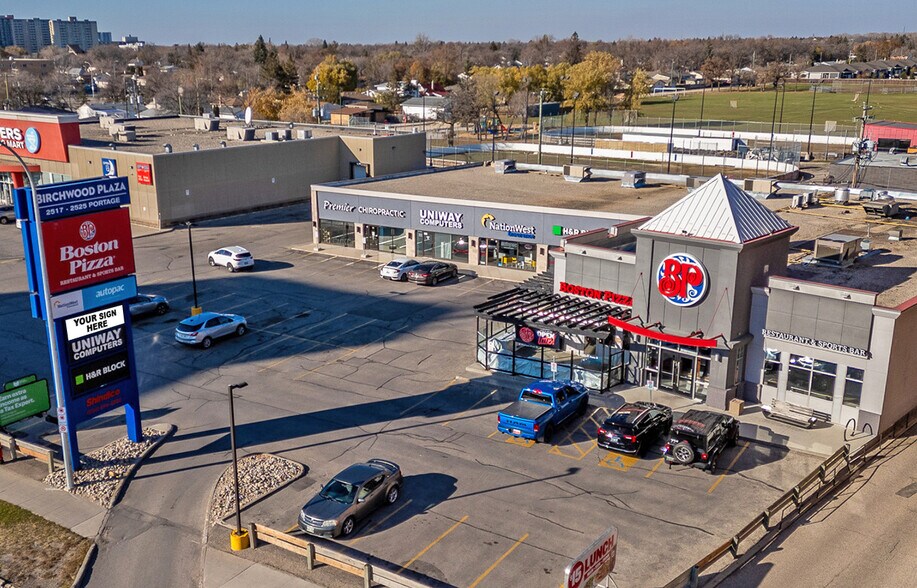 More Photos Of 2517-2525 Portage Ave, Winnipeg General Retail For Lease