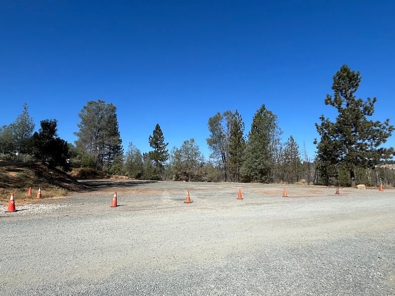 More Photos Of 11452 E Bennett Rd, Grass Valley Industrial For Lease