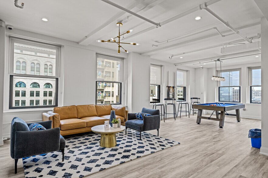 More Photos Of 1315 Walnut St, Philadelphia Office For Lease