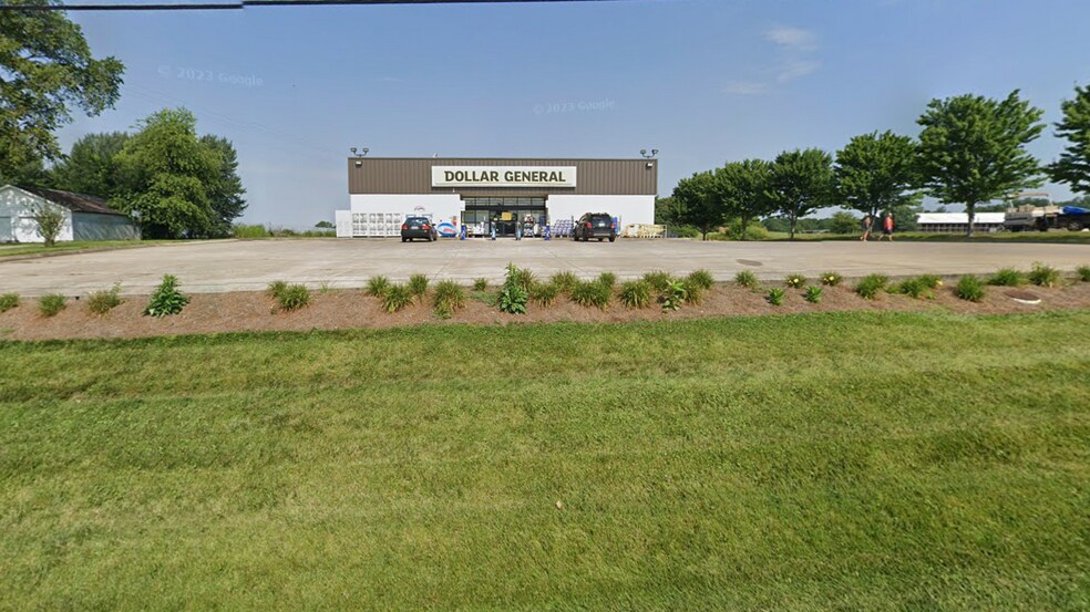 Primary Photo Of 415 Main St, Fountain Run Freestanding For Sale