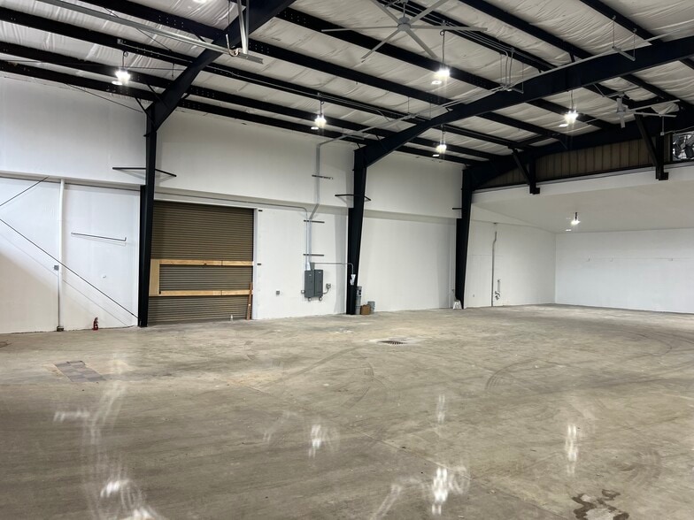 More Photos Of 1520 NW Ballard Way, Seattle Warehouse For Lease
