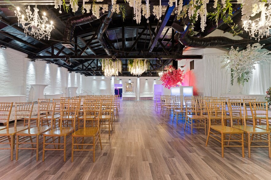 More Photos Of 6265 Van Nuys Blvd, Van Nuys Storefront For Sale