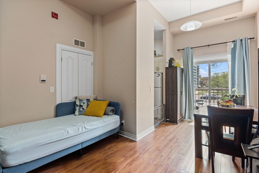 More Photos Of 999 Bloor St W, Toronto Storefront Retail Residential For Sale