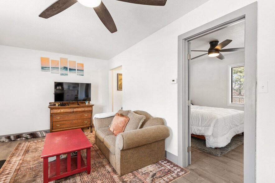 More Photos Of 1129-1135 Hunter Lake Dr, Reno Storefront Retail Residential For Sale