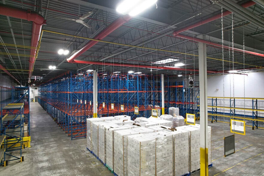 More Photos Of 17-09 Zink Pl, Fair Lawn Manufacturing For Lease