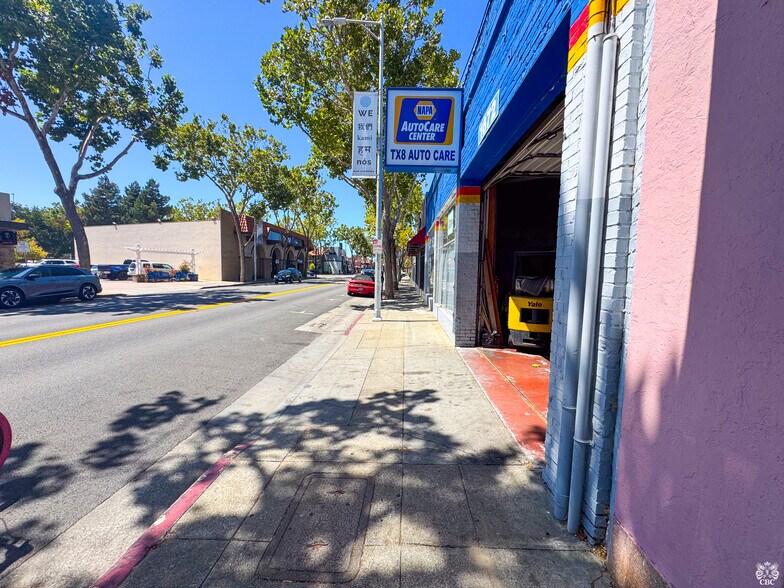 More Photos Of 1672 E 14th St, San Leandro Auto Repair For Sale