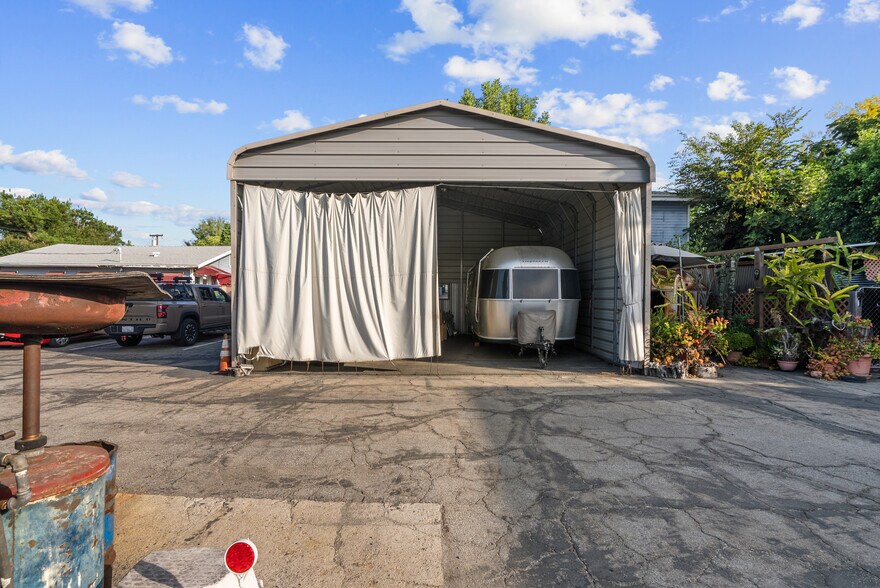 More Photos Of 12211 Hadley St, Whittier Auto Repair For Sale