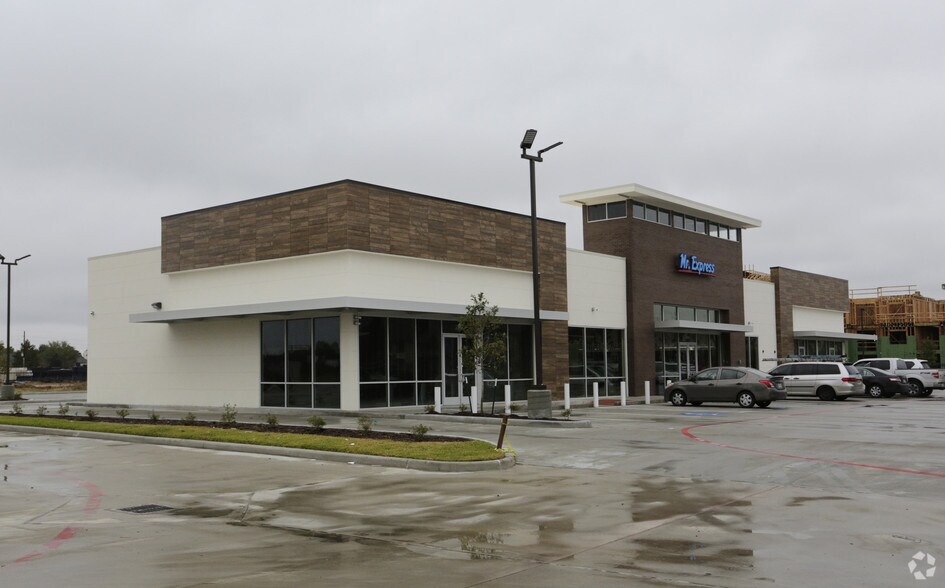 More Photos Of 2404 Greenhouse Rd, Houston General Retail For Sale