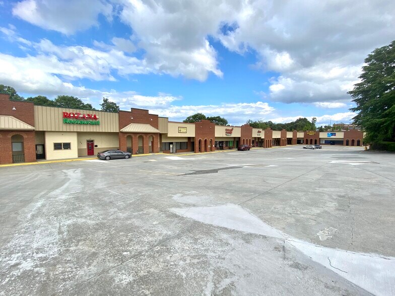 More Photos Of 4800 Lawrenceville Hwy NW, Lilburn Unknown For Lease