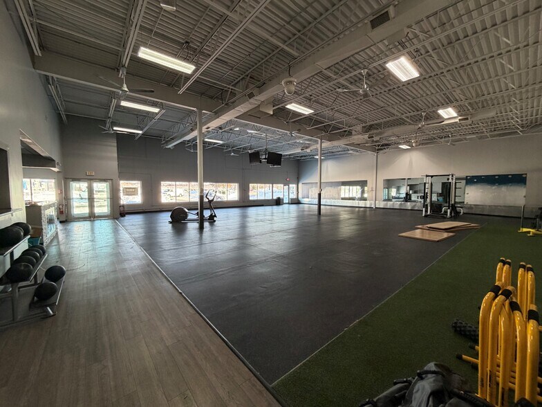 More Photos Of 970 Douglas Pike, Smithfield Freestanding For Lease