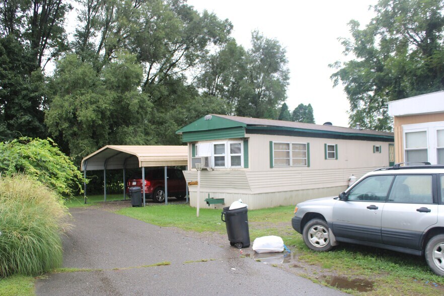 More Photos Of 320 E 13th St, Berwick Multifamily For Sale