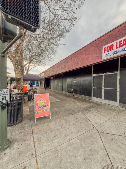 More Photos Of 995 E Santa Clara St, San Jose Storefront For Lease