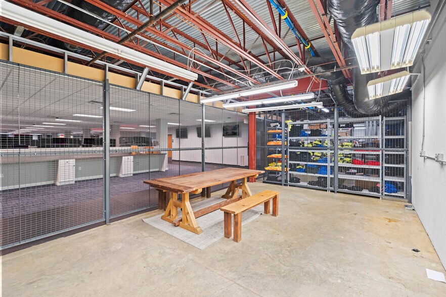 More Photos Of 2305 S Center Rd, Burton Office For Sale