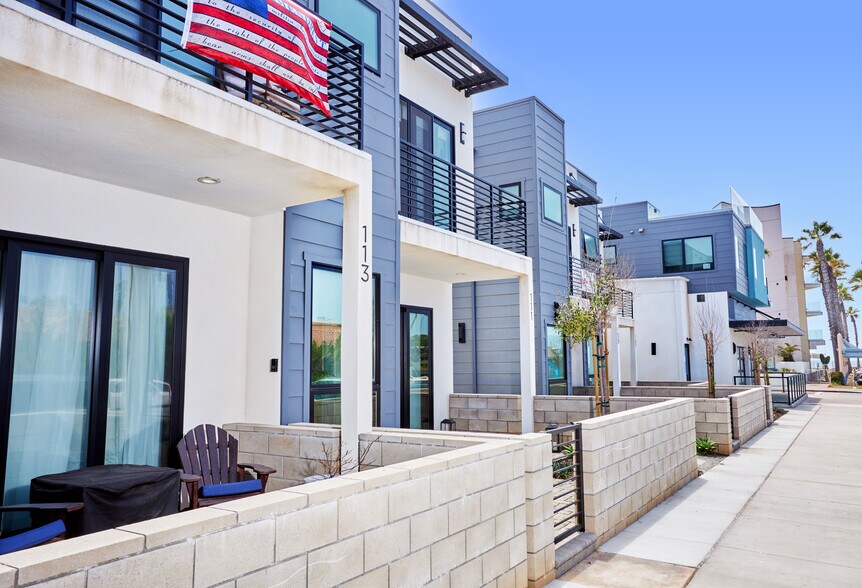 More Photos Of 801-809 Seacoast Dr, Imperial Beach Apartments For Sale