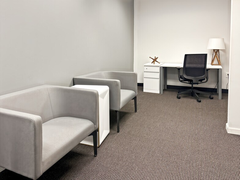 More Photos Of 5051 Peachtree Corners Cir, Peachtree Corners Coworking Space