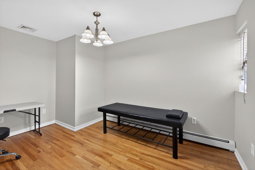 More Photos Of 449-451 W Linden St, Allentown Office For Sale