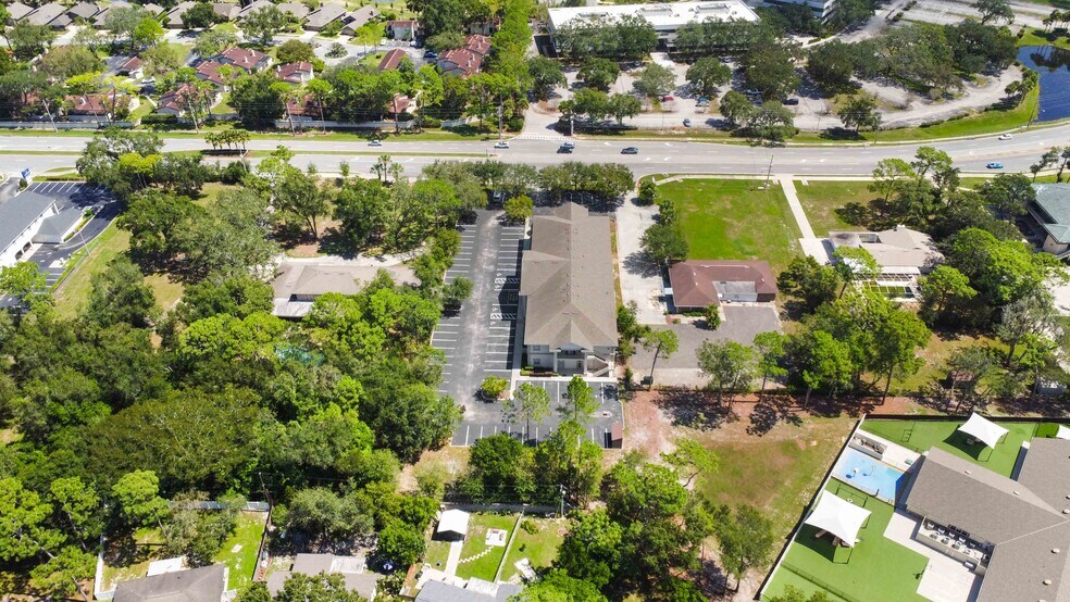 More Photos Of 365 Wekiva Springs Rd, Longwood Office For Sale