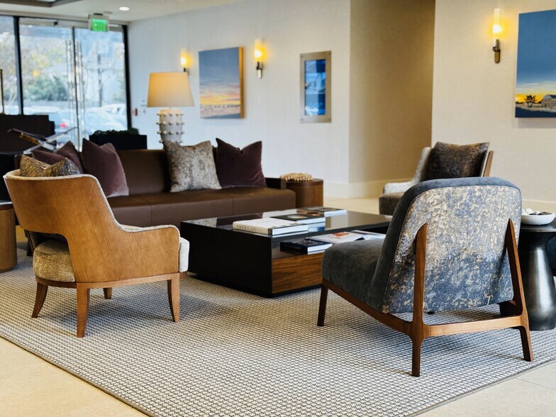 More Photos Of 10497 Town & Country Way, Houston Office For Lease