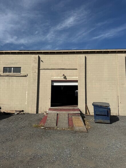 More Photos Of 1201 W Main St, Leesburg Service For Lease