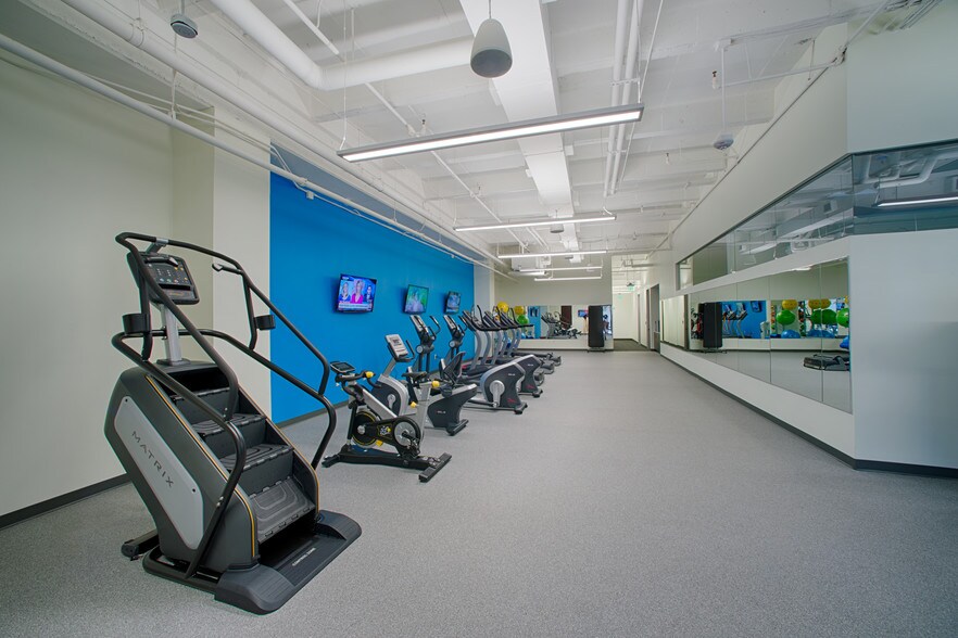 More Photos Of 14131 Midway Rd, Addison Office For Lease