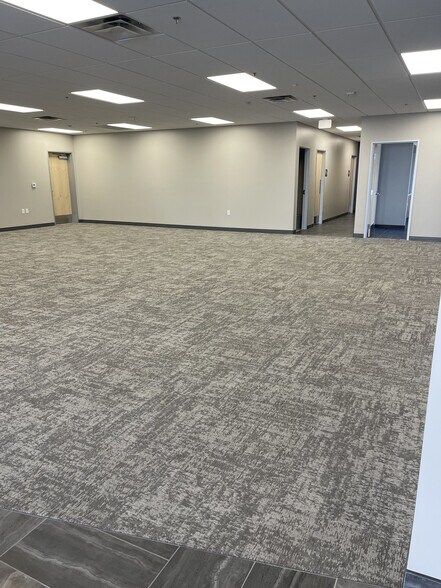 More Photos Of 6714 E North Belt Rd, Las Vegas Distribution For Lease