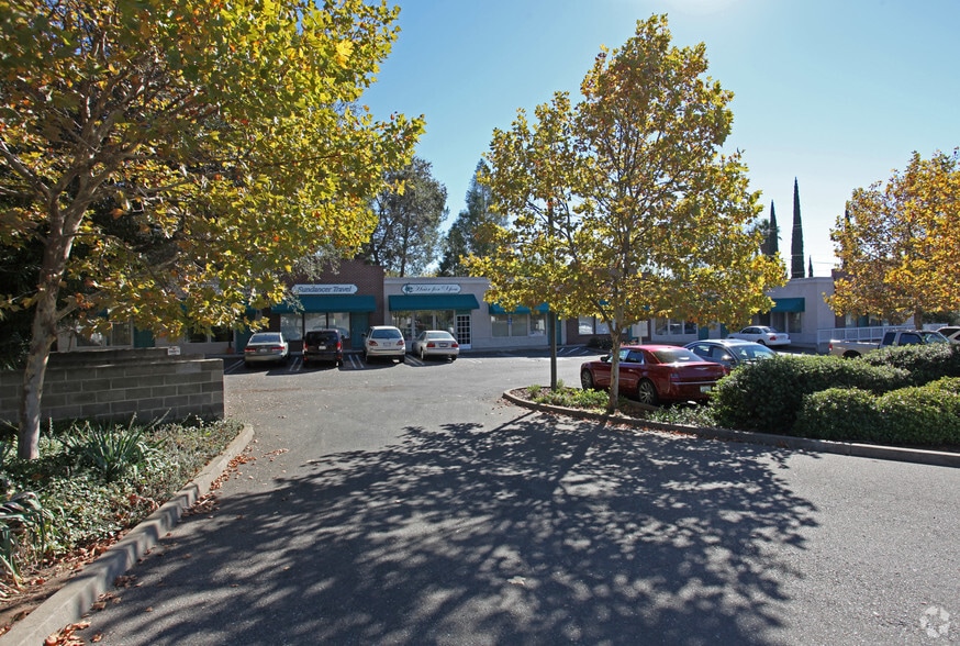 More Photos Of 3805 Taylor Rd, Loomis Freestanding For Lease