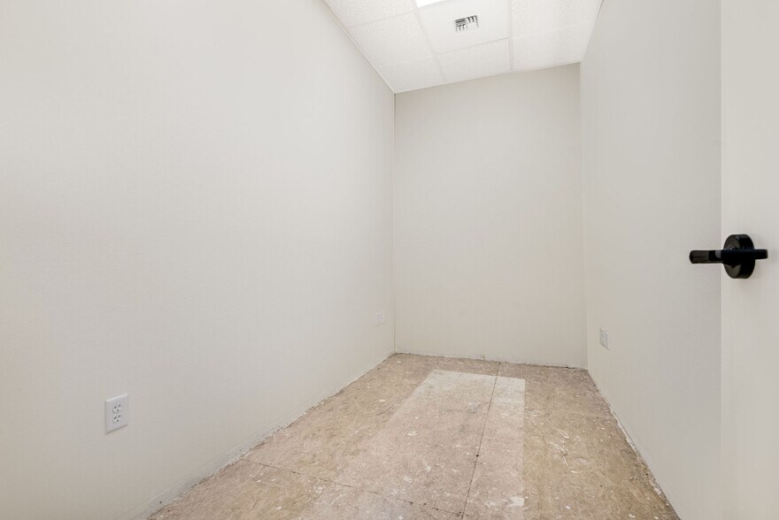 More Photos Of 351-356 Providence Mine Rd, Nevada City Medical For Lease
