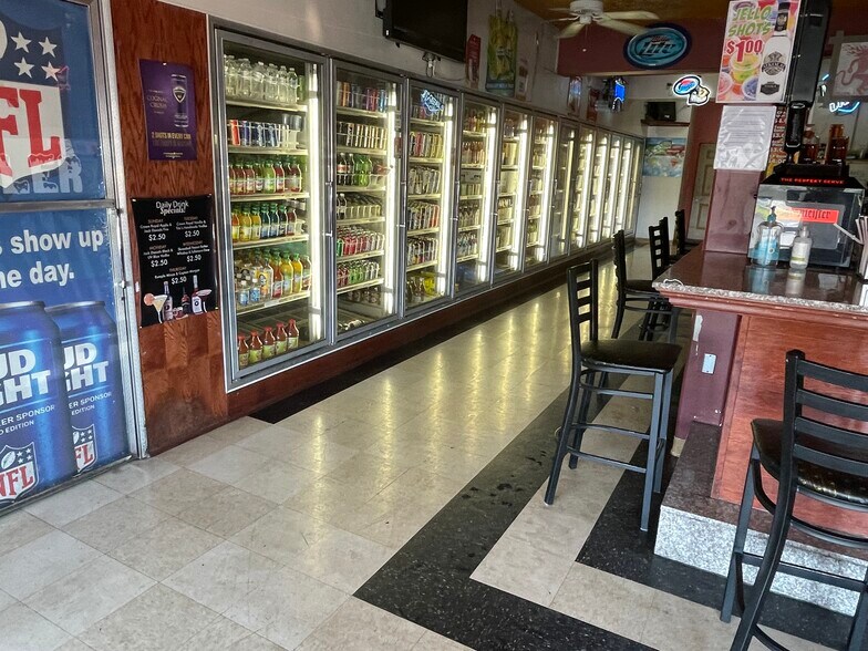 More Photos Of 1802 Bittle Pl, Marion Hotel For Sale