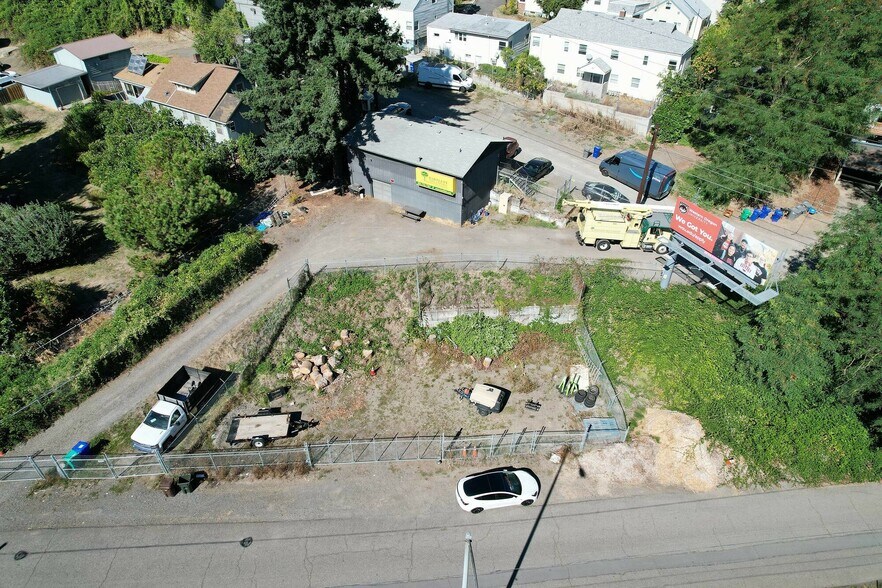 More Photos Of 1515 SW Multnomah Blvd, Portland Office For Sale