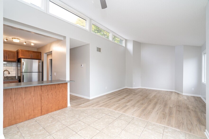 More Photos Of 12751-12771 Greenwood Dr, Burnsville Apartments For Sale