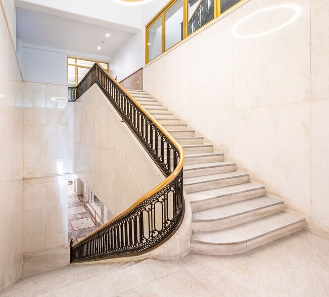 More Photos Of 136 S Main St, Salt Lake City Office For Lease