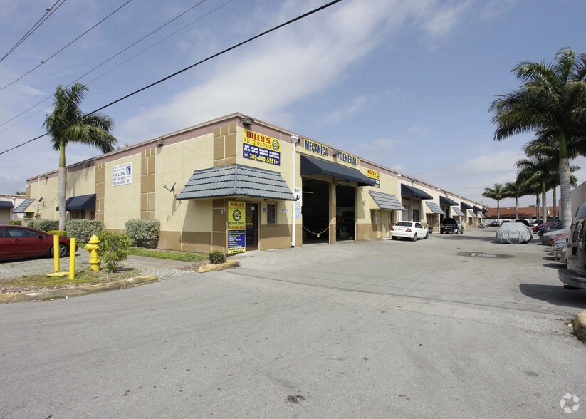 Primary Photo Of 8725 NW 117th St, Hialeah Warehouse For Lease