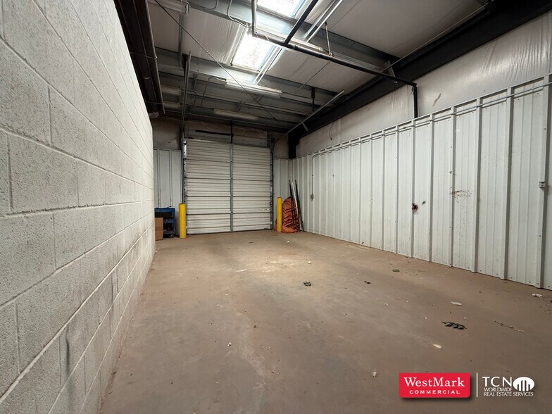 More Photos Of 5621 Frankford Ave, Lubbock Auto Dealership For Sale