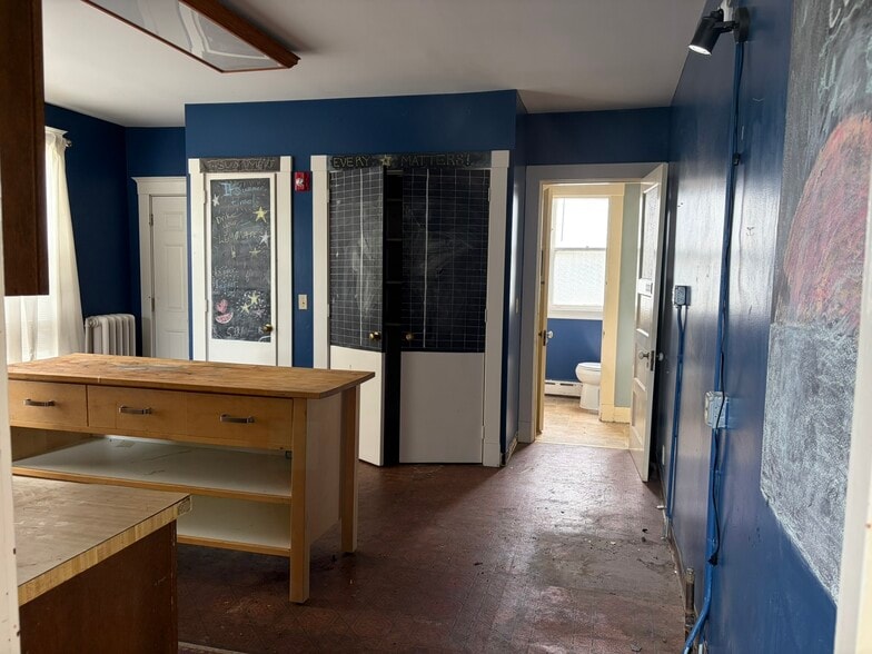 More Photos Of 144 S Main St, Wallingford Office For Sale