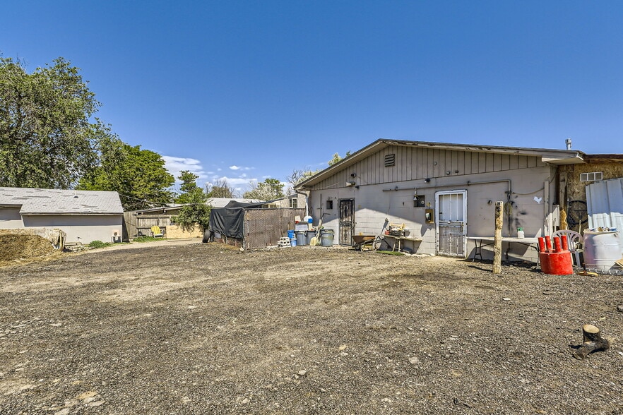 More Photos Of 8690 Verbena St, Commerce City Warehouse For Sale