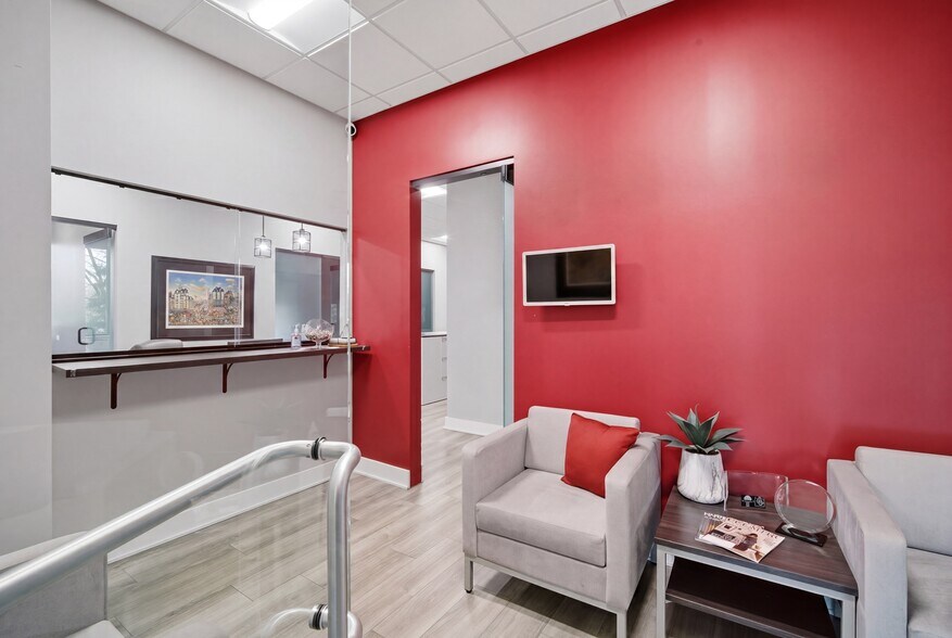 More Photos Of 795 Ela Rd, Lake Zurich Office For Lease
