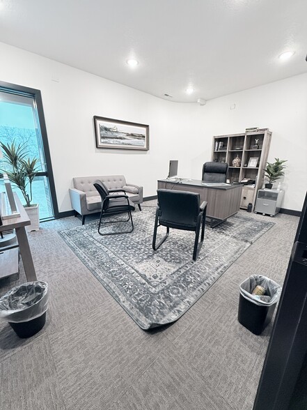 Primary Photo Of 4685 S Highland Dr, Holladay Office For Lease