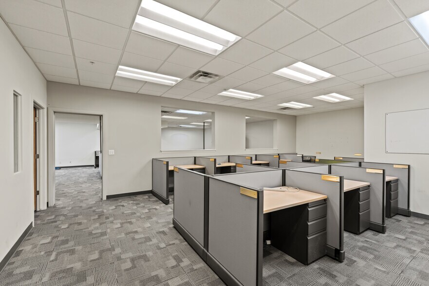 More Photos Of 1682-1688 W 820 N, Provo Office For Lease