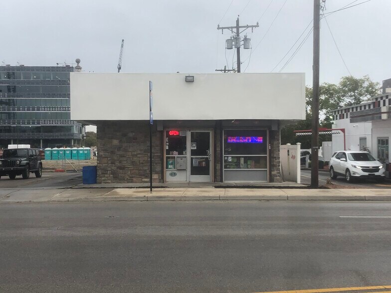 More Photos Of 3016 Reading Rd, Cincinnati Freestanding For Sale