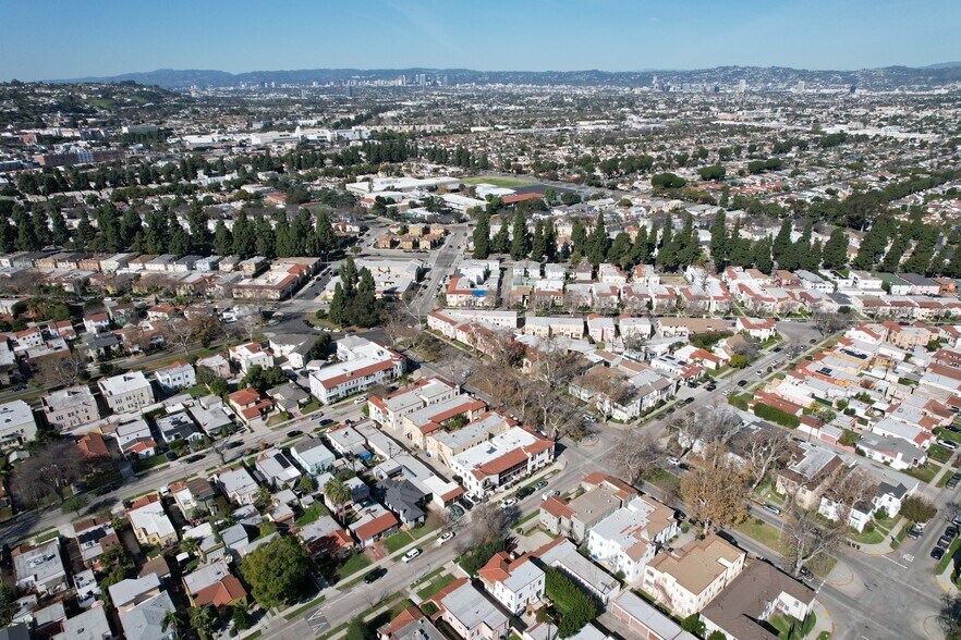More Photos Of 4200 6th Ave, Los Angeles Apartments For Sale