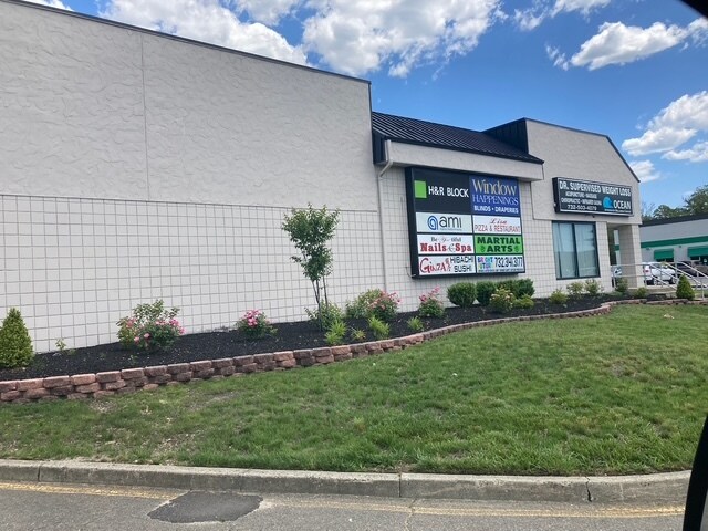 More Photos Of 864 Route 37 W, Toms River Freestanding For Lease
