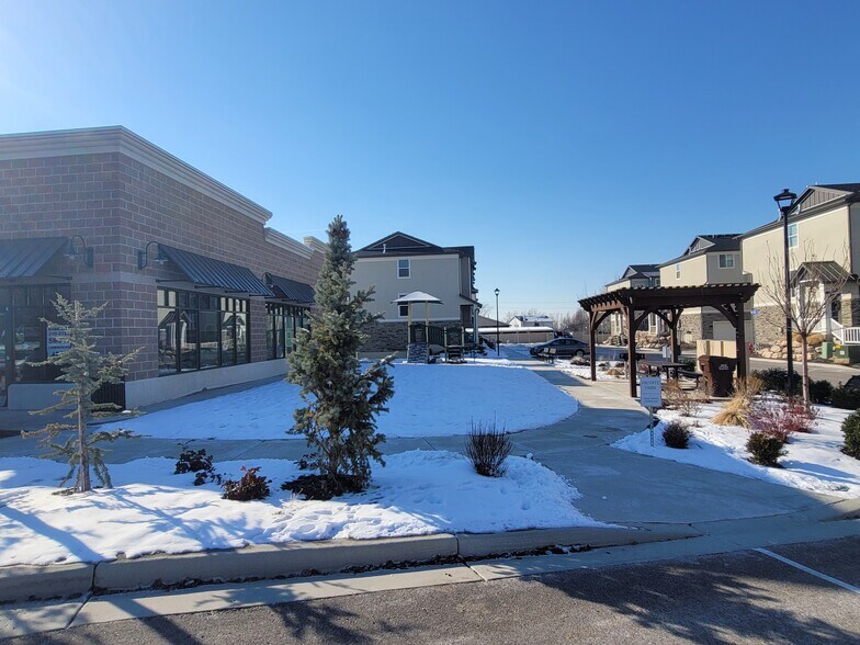 More Photos Of 1492 S 800 W, Woods Cross Office For Lease