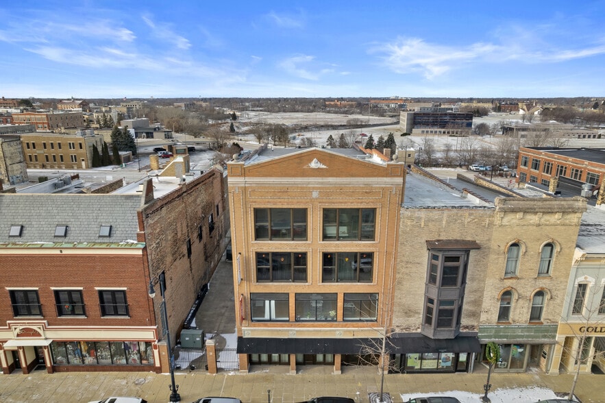 More Photos Of 410 Main St, Racine Office Residential For Sale
